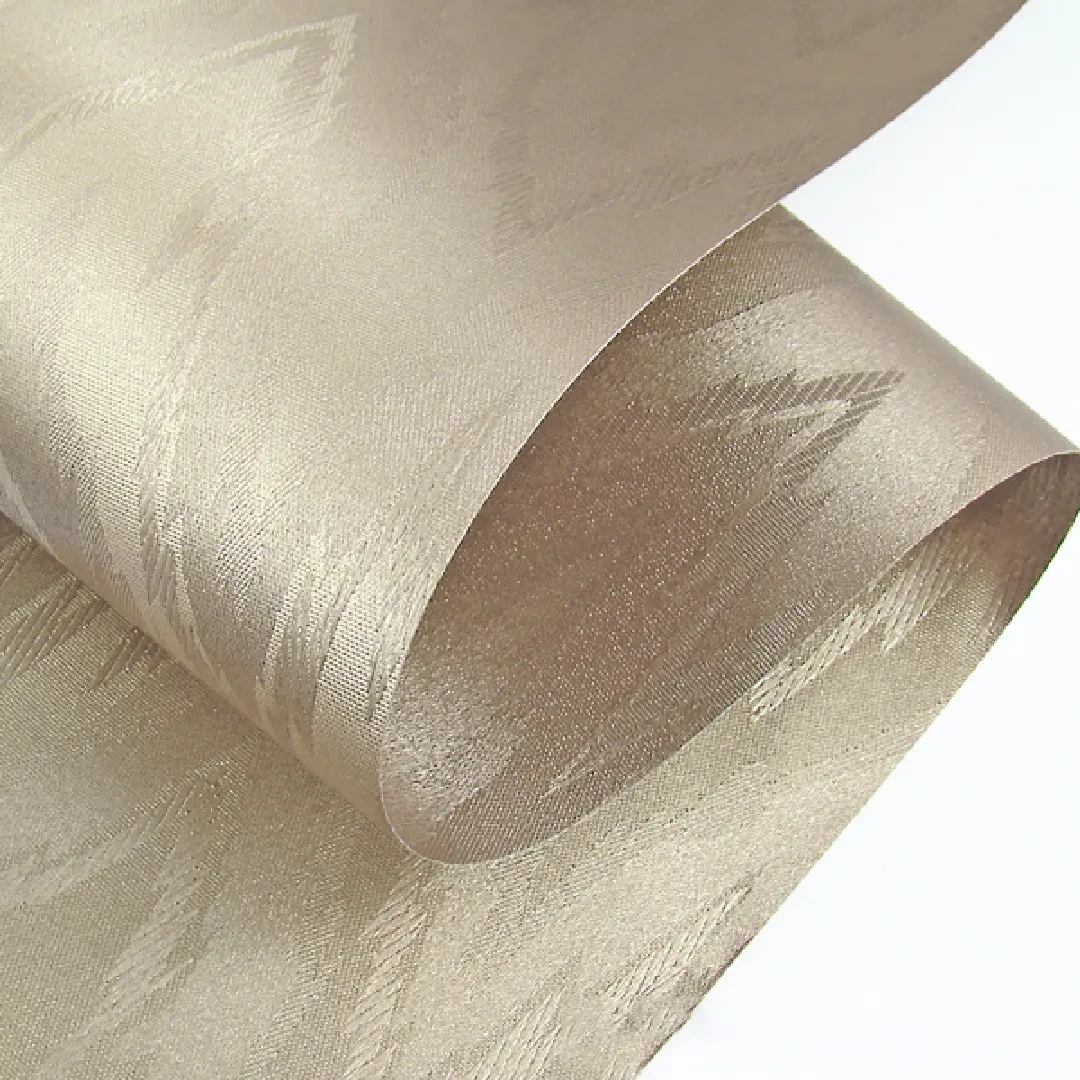 730422 MOUNTAIN T 02131 gold